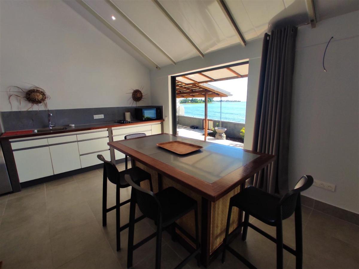 Tahiti - Taharaa Beach Bungalow Arue  Exterior photo